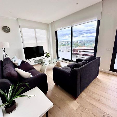 2 Bed 2 Bathroom Penthouse With Amazing Balcony & City Views - Across From Highpoint Maribyrnong Exterior photo